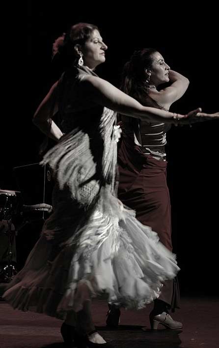 La Linda (front) & La Fibi